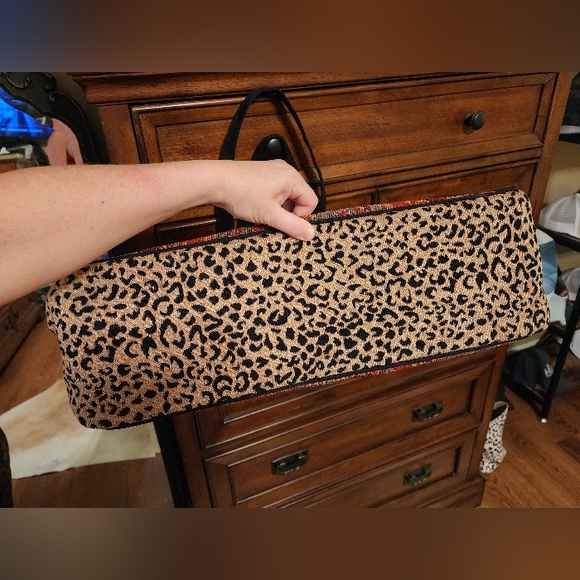 Atenti Overnighter Bag, Tapestry and Leopard Print, Never Used - Picture 5 of 11